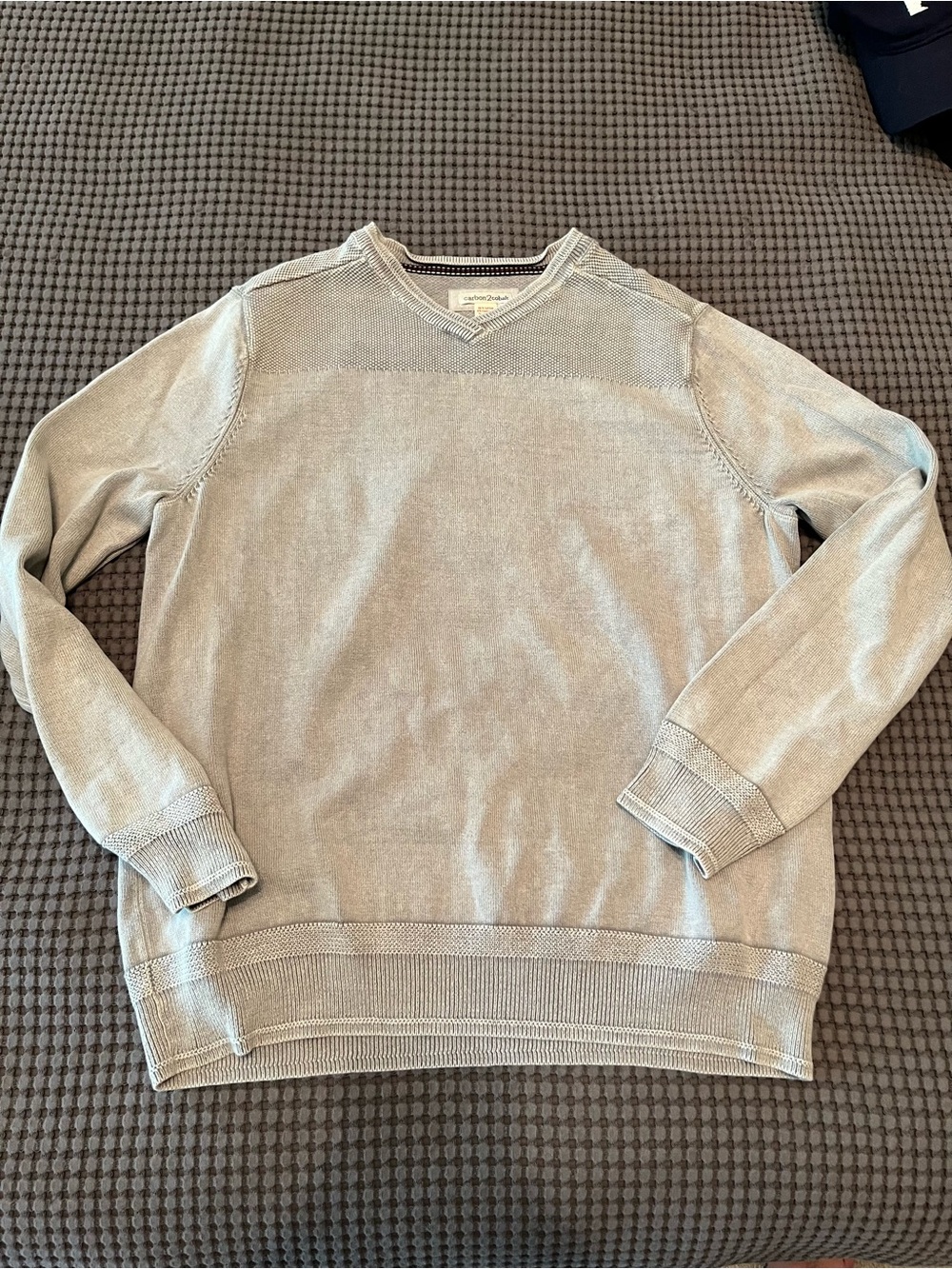 Men's V-Neck Lightweight Sweater - Light Gray